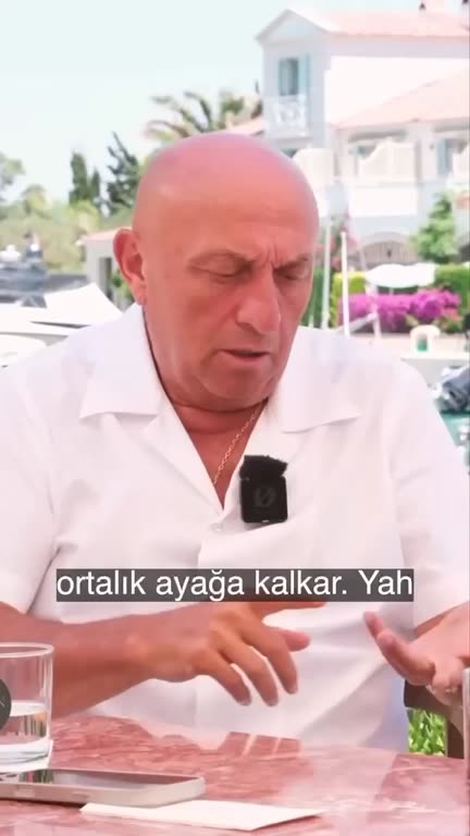 F90 – kısa videosundan bir kare